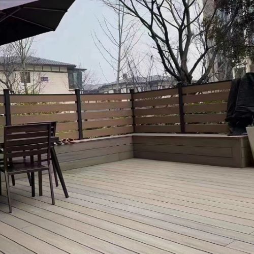 浙江家庭木塑地板围栏坐凳整体制作案例